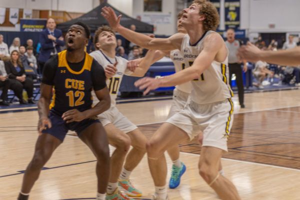 Briercrest Clippers Quarterfinal Action in Front of Packed Crowd