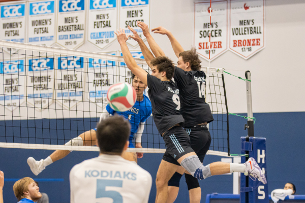 Eagles advance to fifth-place match with four-set win against Kodiaks