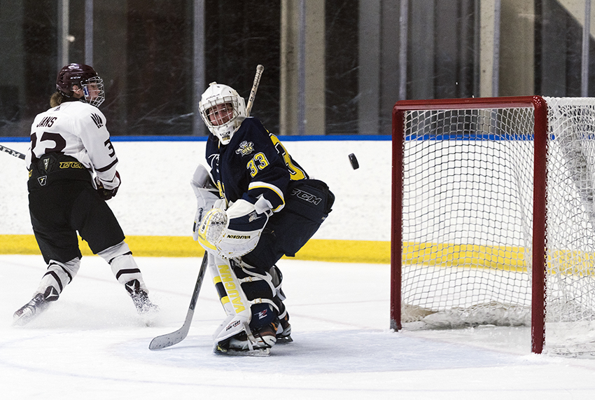 Boey's OT winner sinks Griffins in first game of cross-town rivalry series